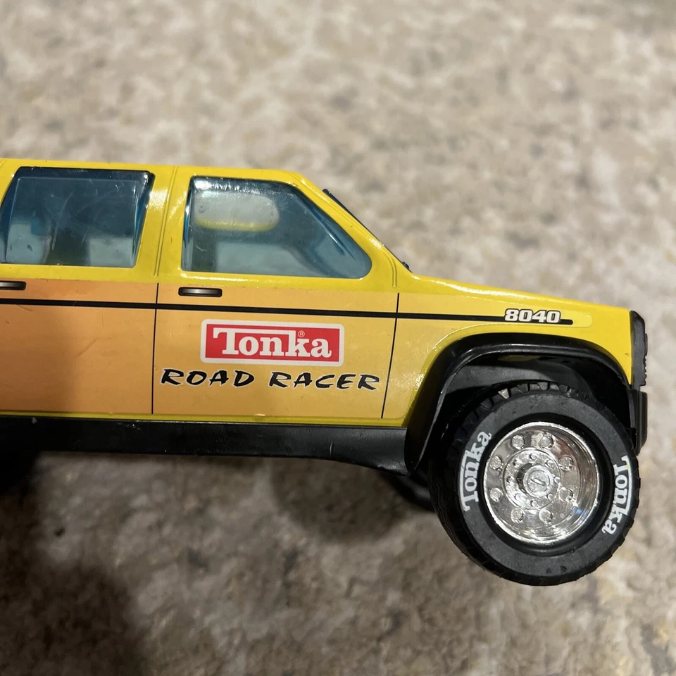 Tonka Off Road 8040 4x4 - желтый - Hasbro - винтажный 2002 год б/у в отличном состоянии - Изображение 3 из 4