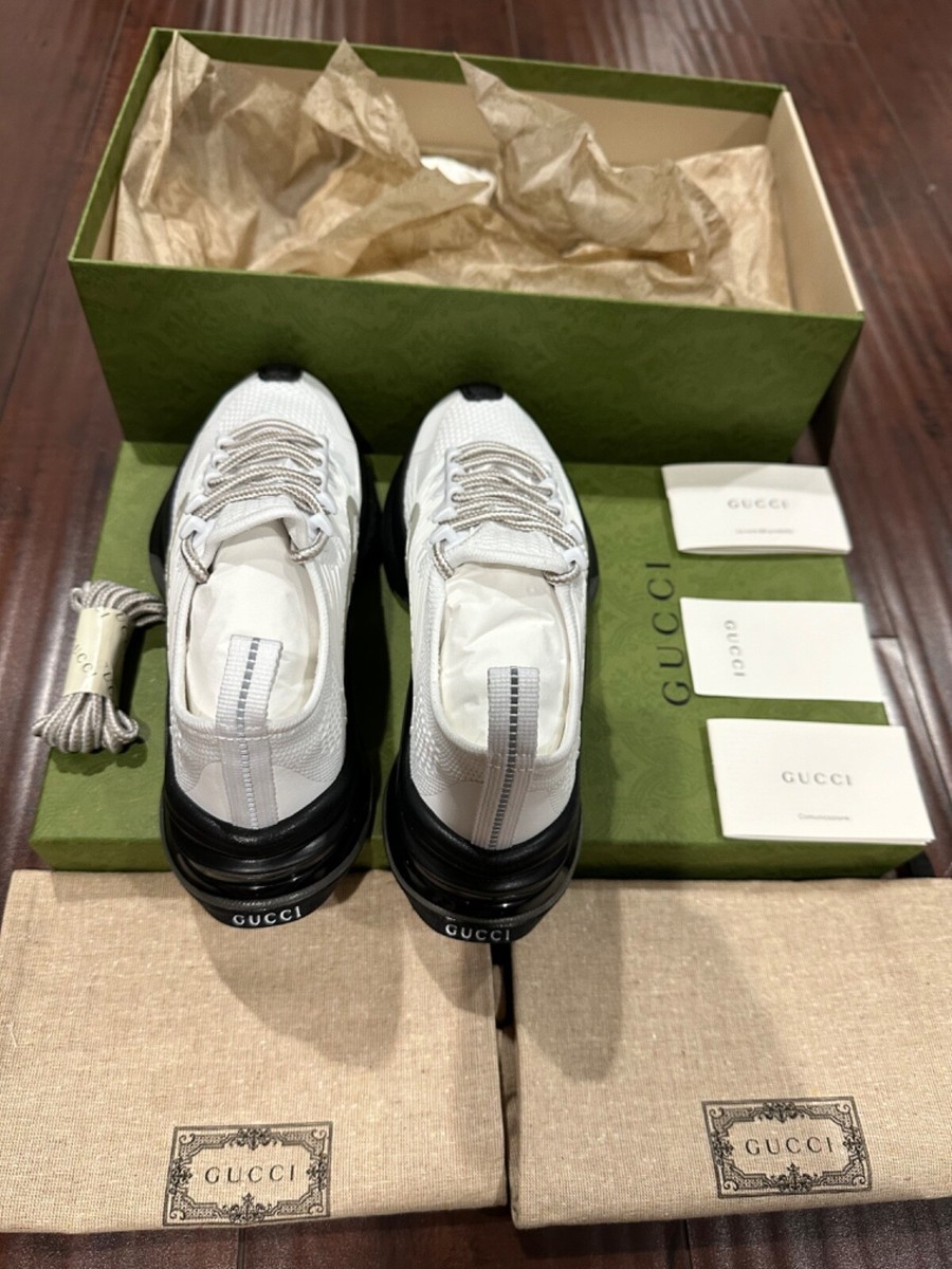 BrandNew Gucci Run Knit Sneaker white/black Embroidered GG BrandNew Gucci Run Knit Sneaker white/black Embroidered GG