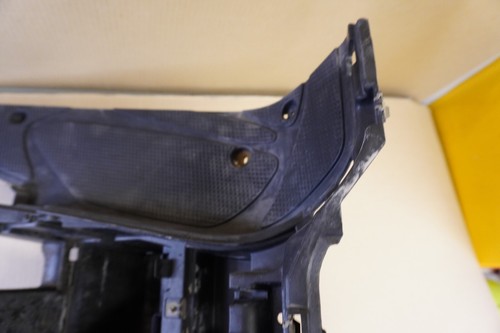 Yamaha AEROX50 AEROX YQ50 VR46 edition 2006 floor panel cover body frame - Picture 6 of 10