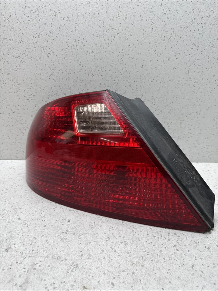 2001-2002 Acura CL Driver Left LH Tail Light Lamp Assembly - Image 3 of 4