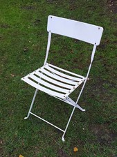 White Modern Metal Folding Patio/Garden Chair 1-Seater 55x47x75cm