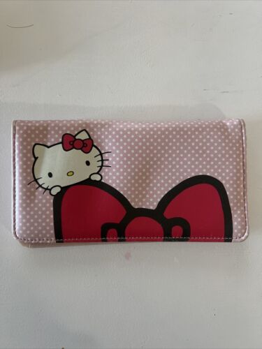 Hello Kitty Check Book Cover Wallet Leather Sanrio 2009 Kawii Pop Culture Anime - Picture 1 of 5
