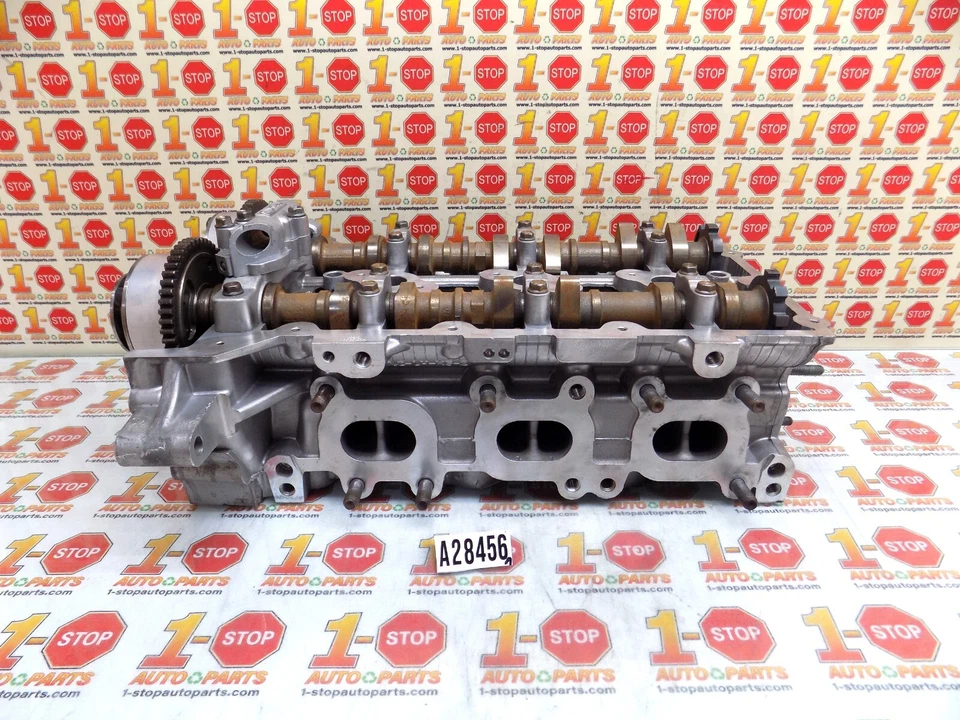 KIA SORENTO 2011-2013 LADO IZQUIERDO MOTOR CULATA MONTAJE 221103CAA1 OEM Foto 3 de 4