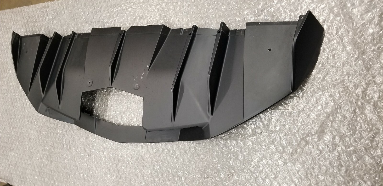 LAMBORGHINI AVENTADOR COUPE ROADSTER REAR BUMPER DIFFUSER OEM 470807539B