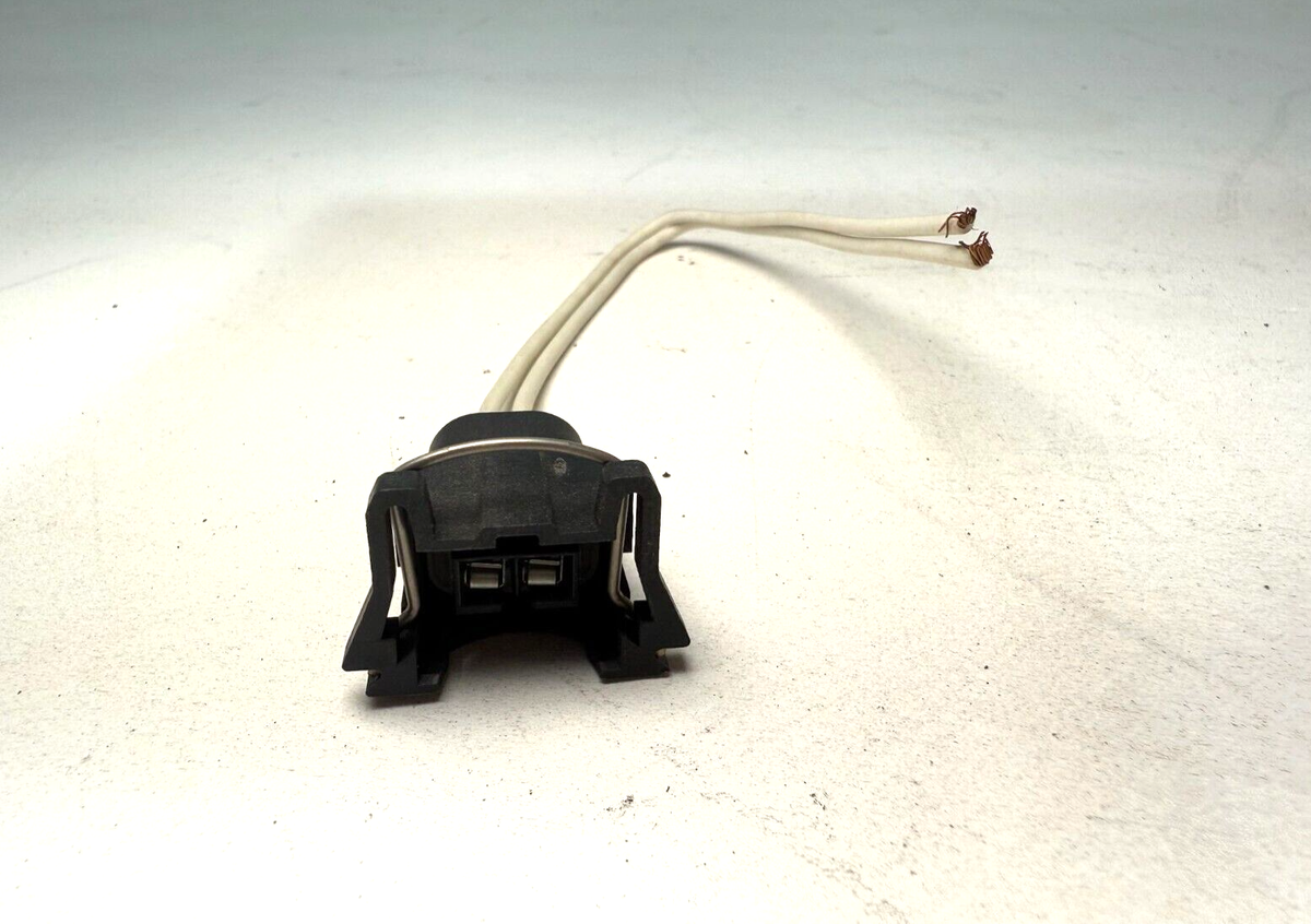 Fuel Injector Wiring Harness Connector for Nissan 300ZX Z31 1984