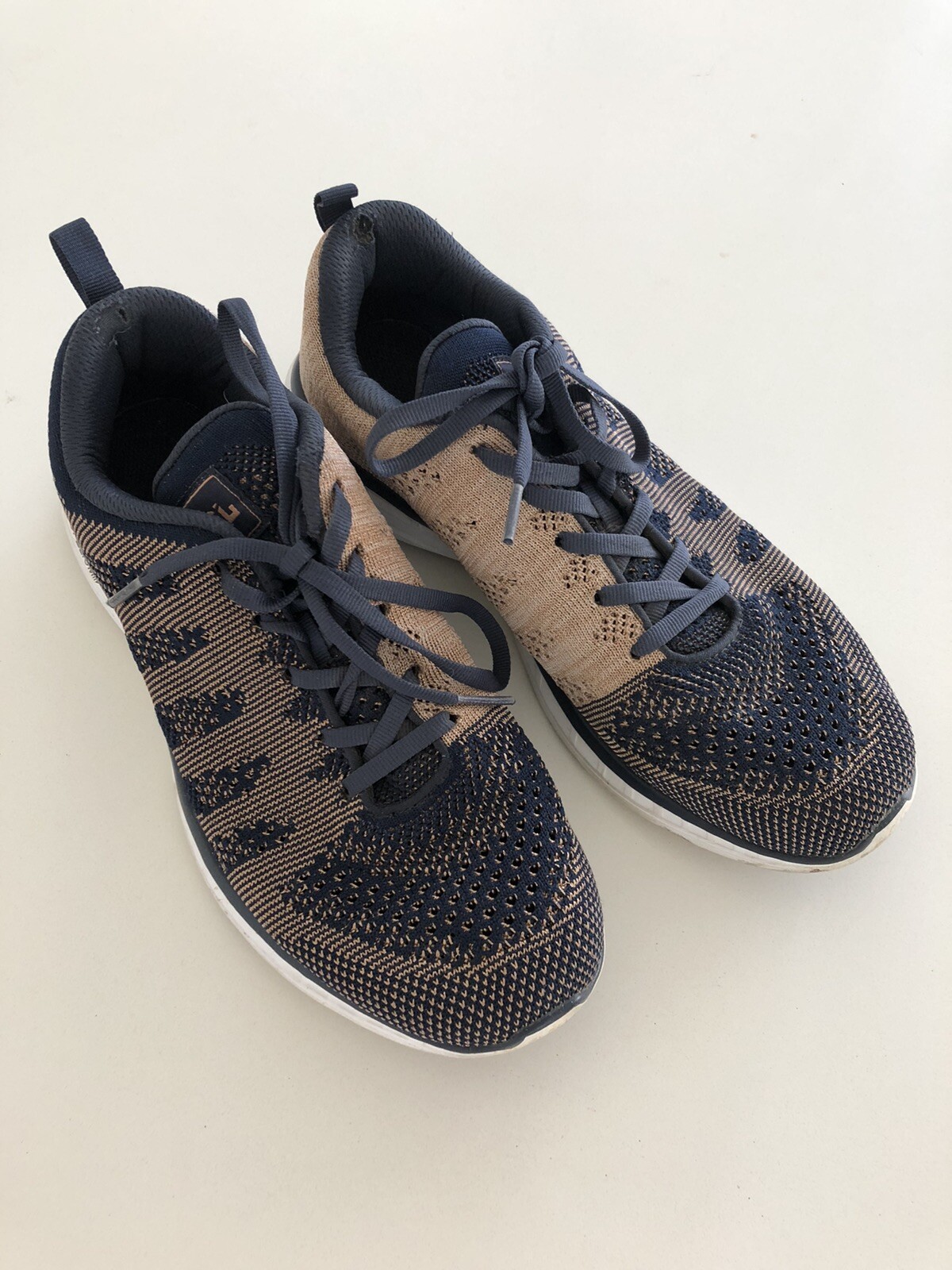 Scarpe APL Athletic Propulsion Labs TechLoom da donna taglia 10 marrone scuro PIÙ BASSE $