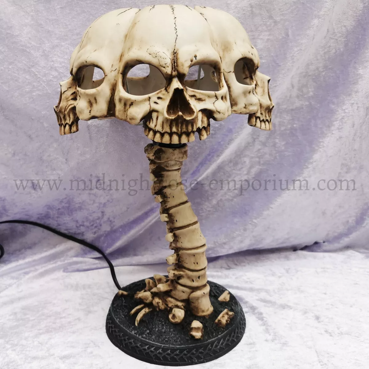 Atrocity Skull Spine Lamp Gothic Macabre Horror Home Decor Nemesis Now