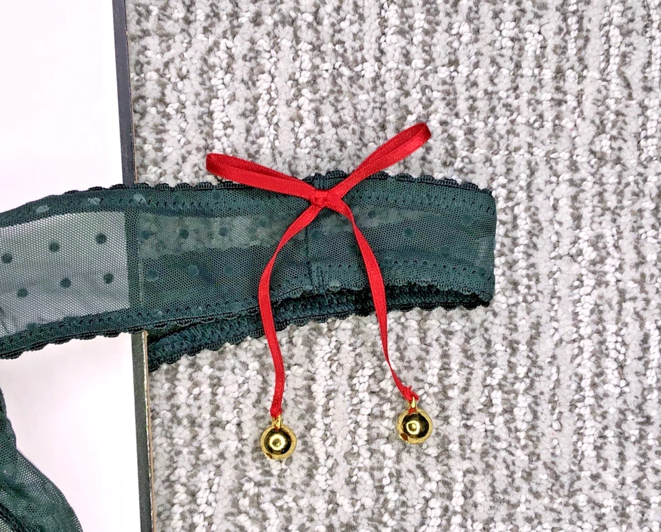 Victoria's Secret Very Sexy NWT XL Green Jingle Bell Mesh Thong Panty Bow - Image 3 of 4