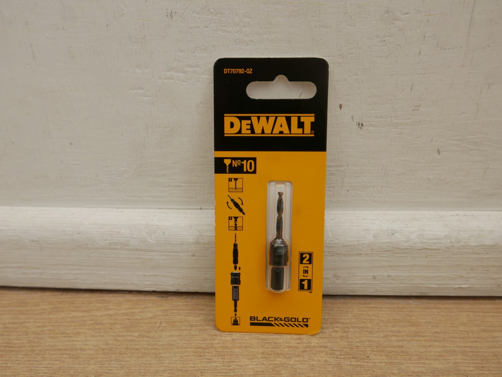 DeWALT DT70792 No10 FLIP & DRIVE 2 IN 1 DRILL & countersink BIT dt70779t
