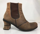 Eject Boots Brown Size 38 7.5 Zip Chelsea Ankle Distressed Waxy Leather