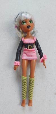 Bratz Bratzillaz Sashabella Puppe 1. Auflage 2012