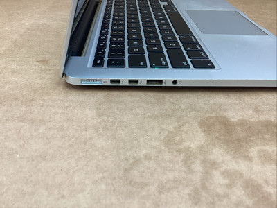 Apple MacBook Pro Early 2015 Intel Core i5-5257U 2.7GHz 8GB RAM