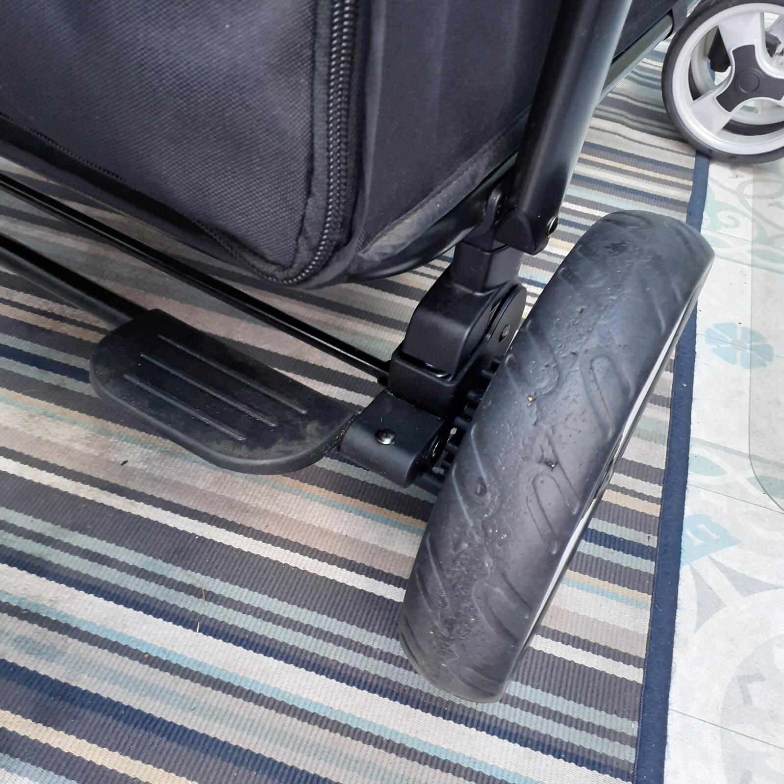 Innopet Mamut Dog Stroller (holding up to 50kg) with rain cover (DPD