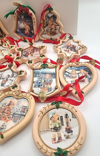 Danbury Mint M.J. Hummel Christmas Ornament Collection 15 total - Picture 5 of 9