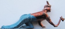 Britains Indian Brave Crawling w/ Tomahawk Blue Pants No Stripe Unpainte Feather
