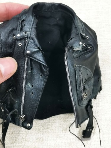 1/6 Hottoys Battle Damaged Jacket Figure HT Terminator 2 Judgment Day T-800 DX13 - Picture 2 of 4