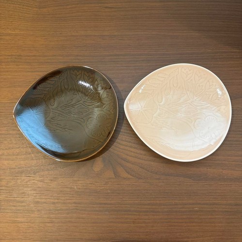 Makoto Kagoshima Yumiko Iihoshi Floro Drop Plate Set of 2 Porcelain