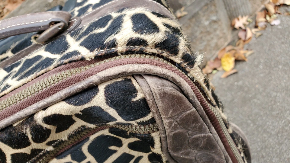 Mala de transporte Terrida couro vermelho italiano cabelo de bezerro estampa animal rolante - Imagem 4 de 4