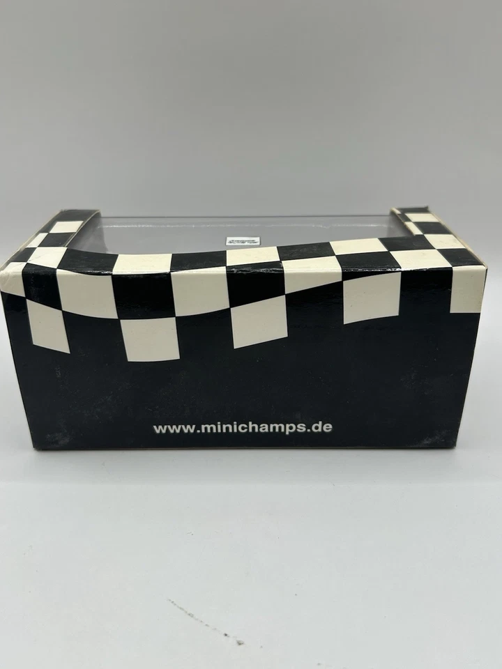 Minichamps 1:43 400 051418 Audi A4 DTM 2005 Audi Sport Team Jouest en estuche Foto 4 de 4