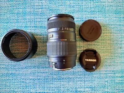 Tamron AF 70-300mm f/4-5.6 Di LD Tele-Macro - Canon EF Mount + Caps and Hood