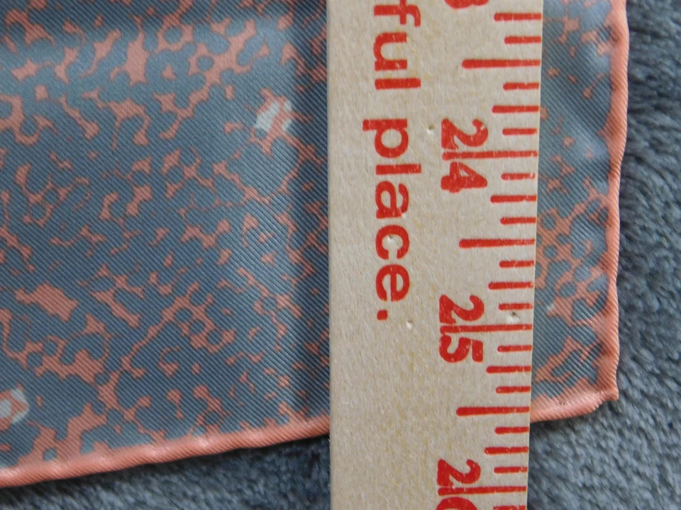 Bufanda vintage Anne Klein para mujer cuadrada seda rojo blanco punto estampado hecha en Japón años 80 Foto 4 de 4