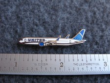 UNITED AIRLINES  /  UAL BOEING 767 PIN