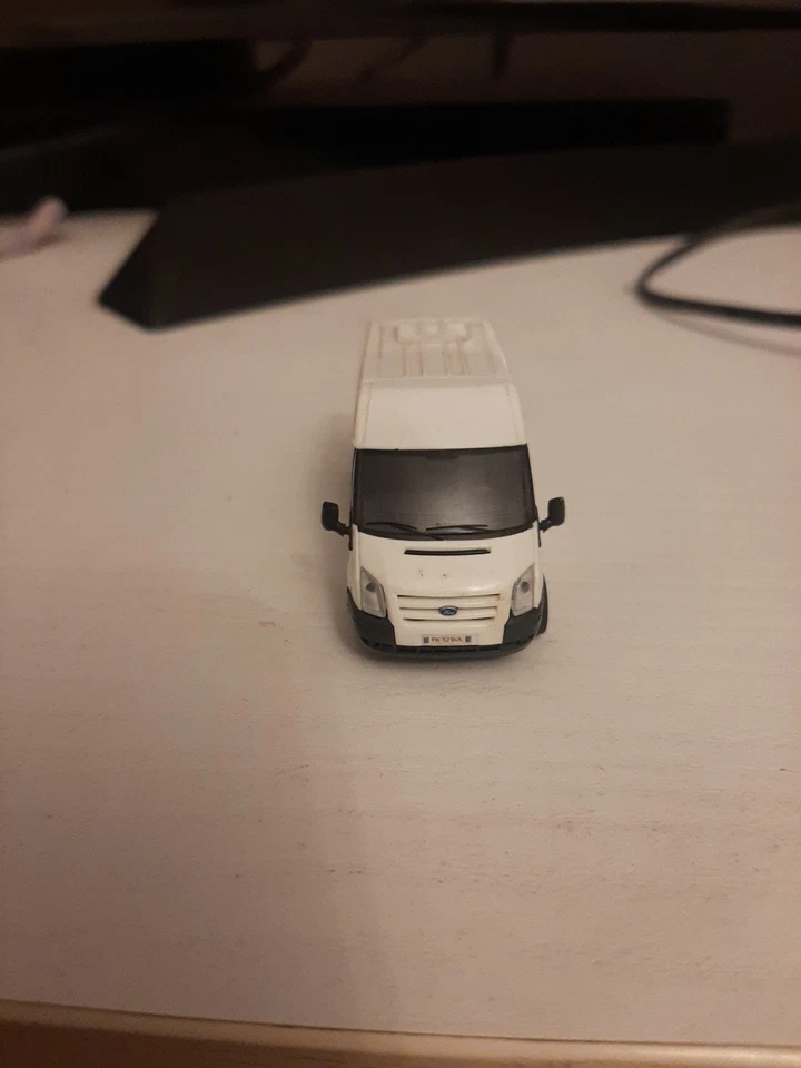 1:87 Rietze Ford Transit 06 bianco - Immagine 3 di 4