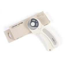 45mm Rotary Cutter with Safety Lock - Precision Fabric Cutting Tool