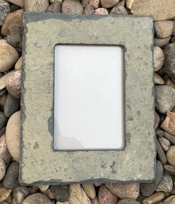 Rock Border Picture Frame. Used. 8x10. 