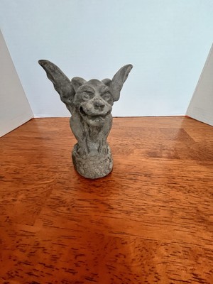 Gothic/ Winged /GARGOYLE/ cast staute stoneware/ Mint