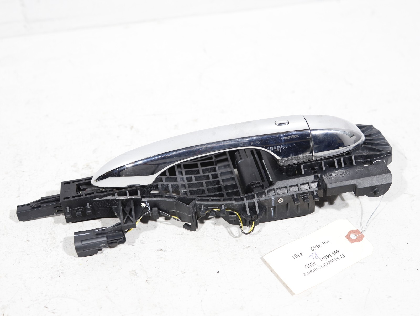 Maserati Levante 2017-2020 REAR+LEFT Exterior door handle