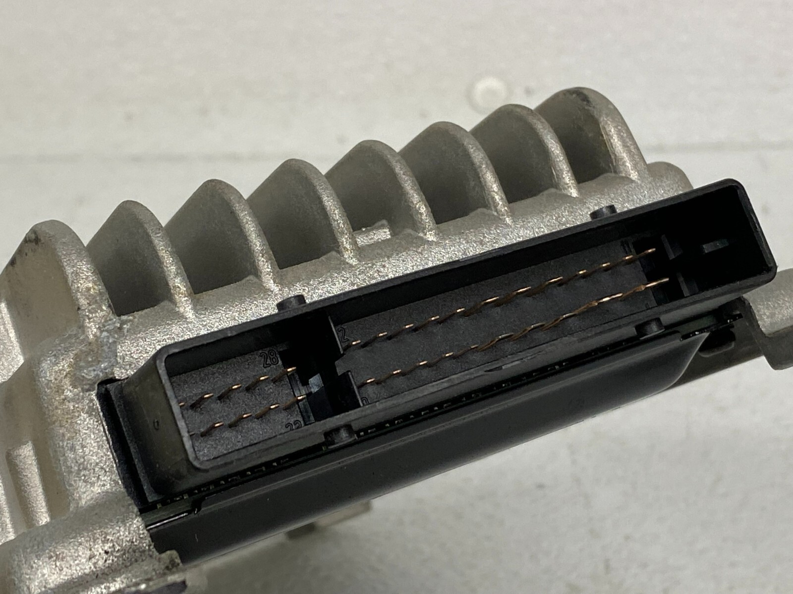 ⭐03-08 MASERATI QUATTROPORTE AUDIO AMPLIFIER BOSE ASSEMBLY 190939 OEM LOT2340
