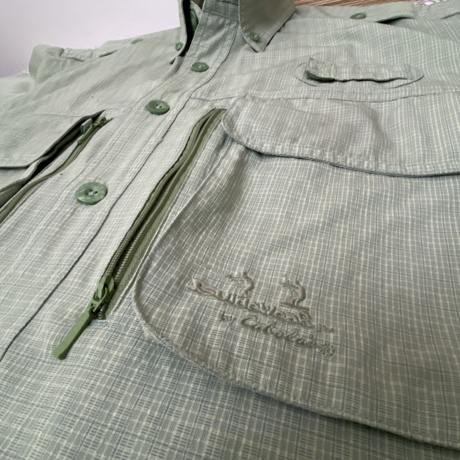 Cabelas Guidewear Mens Short Sleeve Vented Mesh Fishing Shirt Green Size Medium