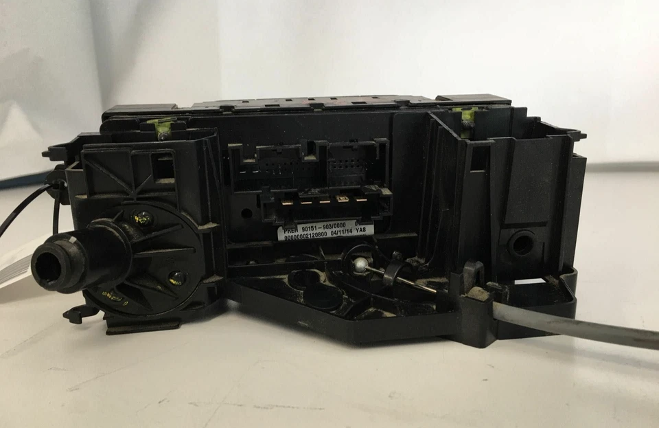 Control de calefacción de temperatura de aire acondicionado Volkswagen Jetta 2012-2014 5C1819045 OEM Foto 4 de 4