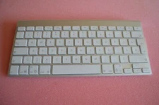 Apple Magic Keyboard A1314 Silver QWERTY French Canadian Sealed