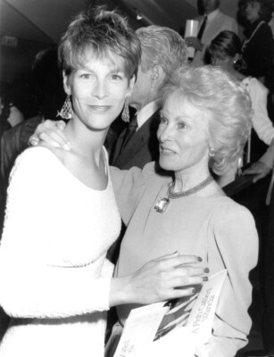 Janet Leigh Jamie Lee Curtis 7x9 original photo #U9375