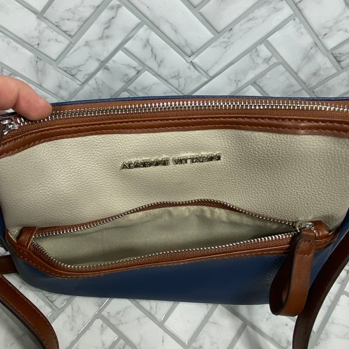 Borsa a tracolla e tracolla Adrienne Vittadini "Lexington Pebble Collection" - Foto 9 di 11