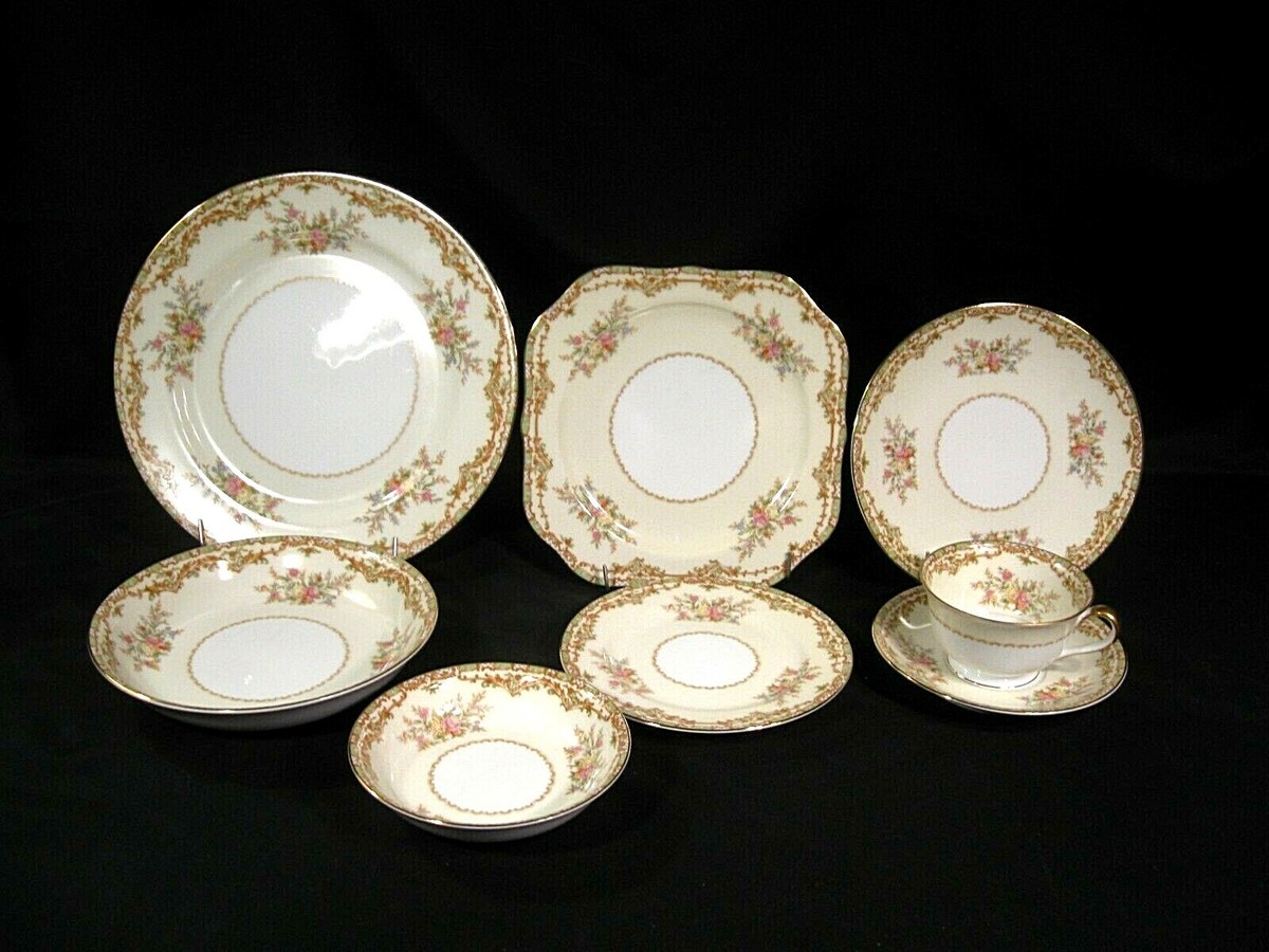 オールドノリタケ、里帰り品です。Old Noritake flower base s-l1200.jpg