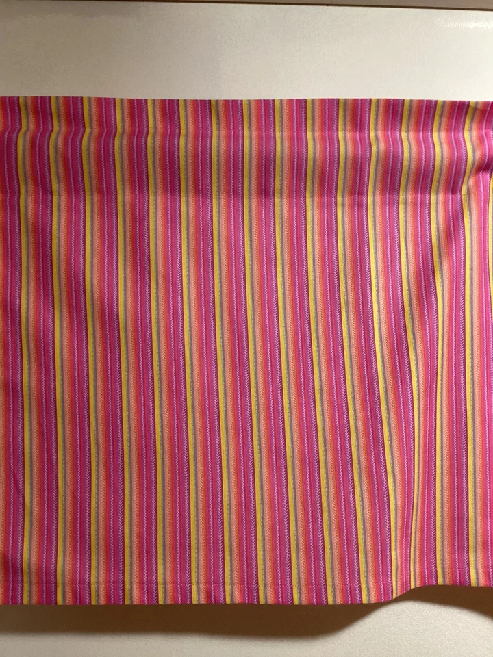 Cenefa de algodón a rayas rosa hecha a mano, 42 X 15 pulgadas Foto 2 de 2