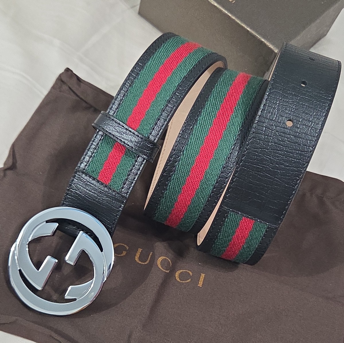 GUCCI グリーンレッドストライプ ベルト 85-34 Authentic Gucci Black Green And Red Striped Belt, Men Size 32-34