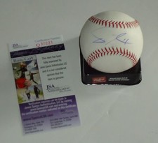 Yu Darvish signed OML baseball (CHICAGO CUBS) JSA Authenticated Q30221 Yu Darvish signed OML baseball (CHICAGO CUBS) JSA Authenticated Q30221