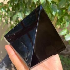 1.38LB     Natural obsidian quartz crystal pyramid healing hot spire healing88