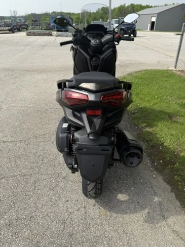 2025 Yamaha XMAX 