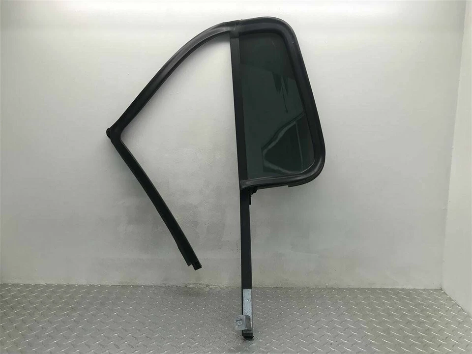 Lincoln Aviator 2003-2005 pasajero puerta trasera ventilación vidrio OEM 2C5Z-7825766-BAA Foto 2 de 3