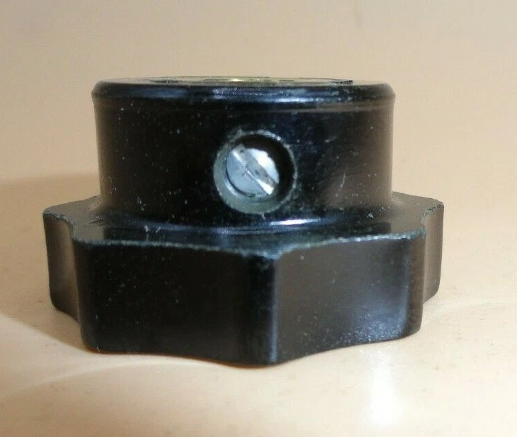 Black Bakelite Knob 60's,70's Fits Round or D shaft, Diameter 1 1/8" (Lot of 5) - Image 4 of 4