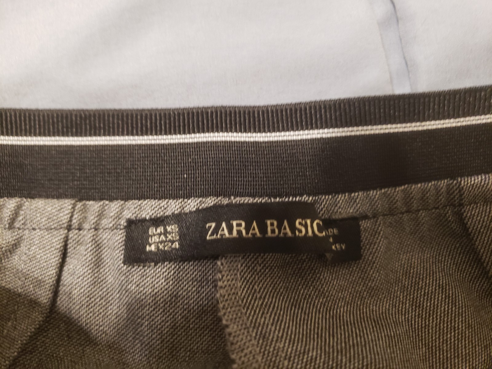 Zara Basic Gray Cropped Pants with Side Stripes B… - image 7
