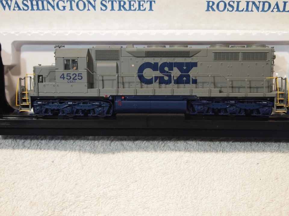 ATLAS 10004469 H.O.  C S X EMD SD36 LOW NOSE EARLY GREY/BLUE ROAD 4525 DCC+SOUND - Image 2 of 3