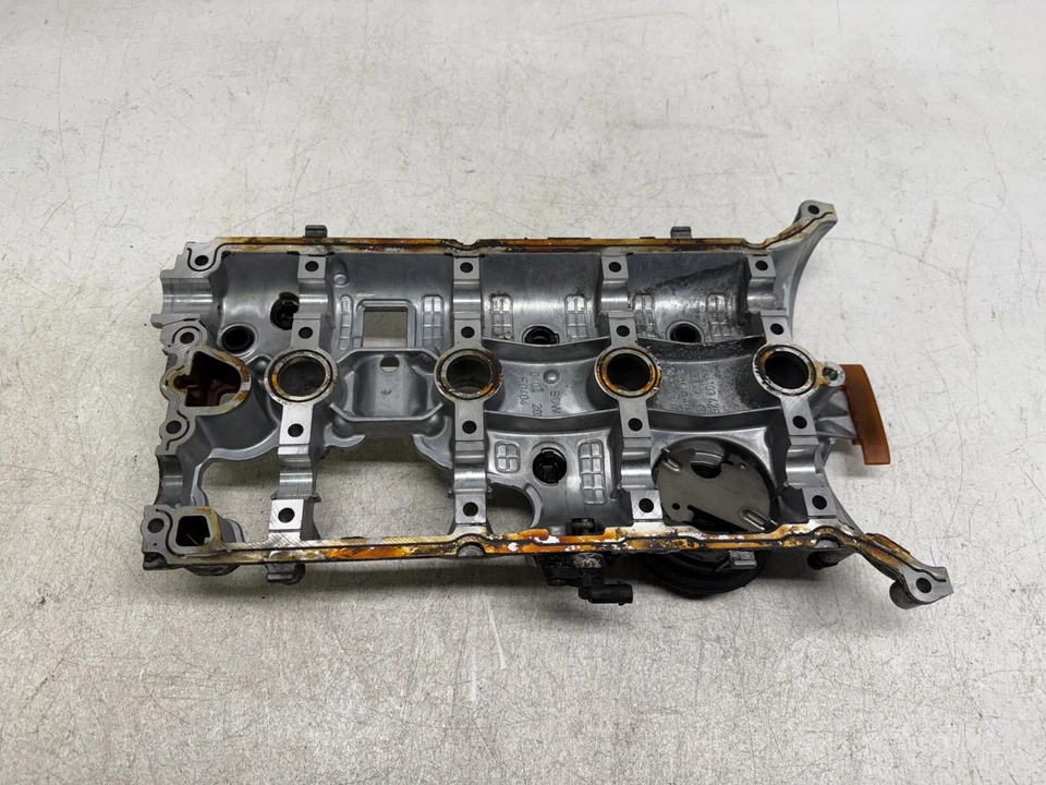 Cubierta de válvula de motor Volkswagen CC P410139 2009-2012 2,0 L 06H103475G fabricante de equipos originales Foto 4 de 4