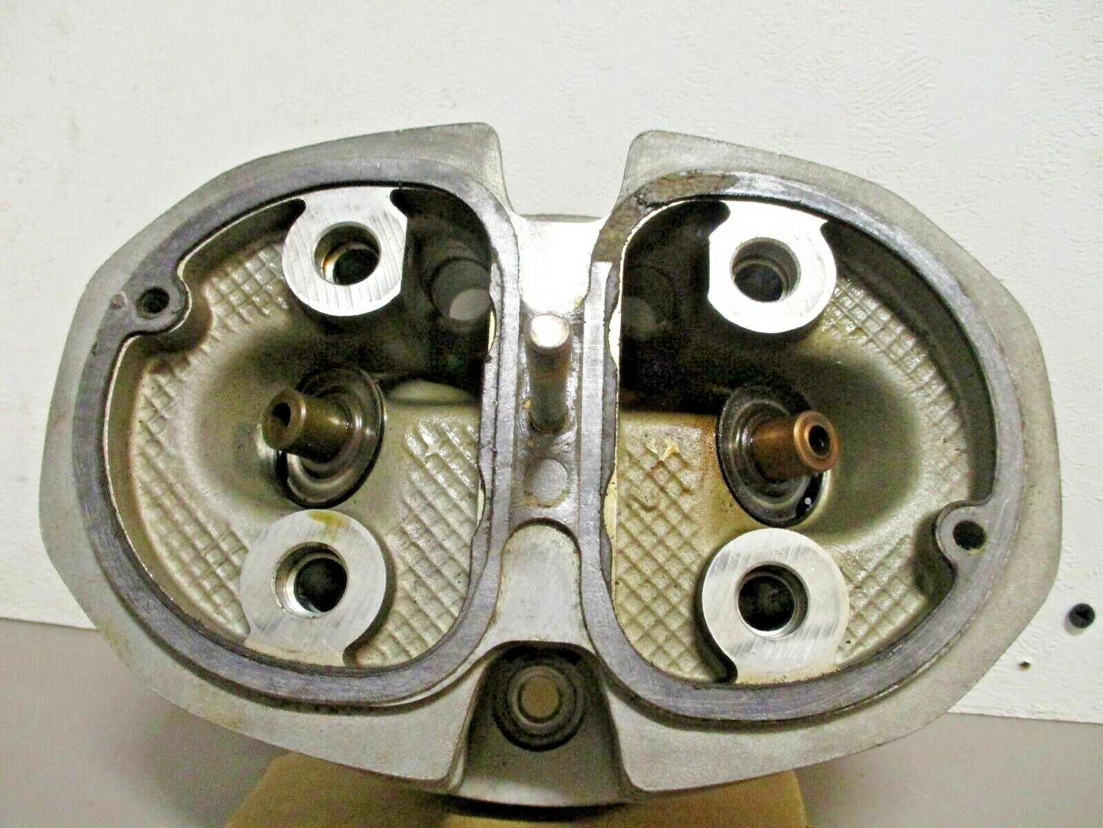 BMW Air Head 1335235 Cylinder Head LEFT R65 with EGR X581A 11.12.1.338 ...