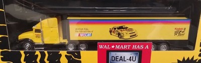 Acme 135-24-5H 1995 1:64 Nascar Kodak Film Racing Truck Limited Edition